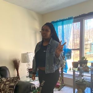 Meet your Posher, Amber